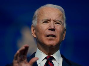 Supporting image for story: Biden to receive Covid vaccine as Trump remains on sidelines