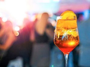 Supporting image for story: Birthday party garden bar plan opposed over coronavirus fears  