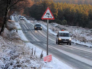 Supporting image for story: First snow falls in Staffordshire as freeze hits