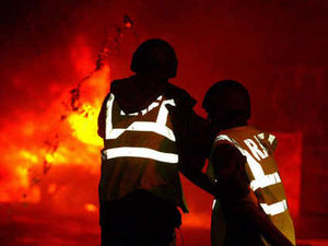 Supporting image for story: 999 crew waits to assess cottage