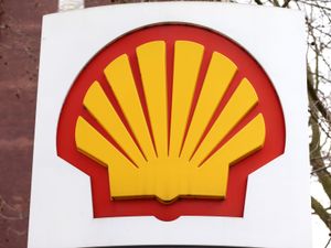 Supporting image for story: Shell suffers investor revolt over gas production impact on climate plans