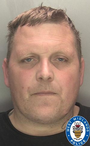 Robert Philpott, 41, has been jailed after going ona three week crime spree and stealing more than £1,00 of items from stores across Dudley