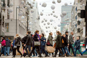 Supporting image for story: Christmas 2016: Late night shopping guide for the Midlands and Shropshire