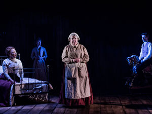 Supporting image for story: Turn Of The Screw, Wolverhampton Grand Theatre - review with pictures