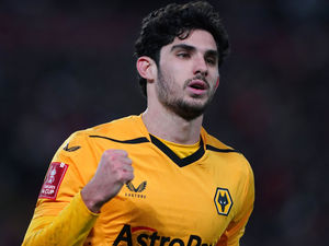 Supporting image for story: Wolves boss Julen Lopetegui coy on Goncalo Guedes' future