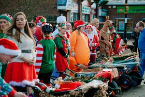 NORTH COPYRIGHT SHROPSHIRE STAR JAMIE RICKETTS 22/12/2019 - Wem's First Charity Christmas Wheelbarrow Fun Run....