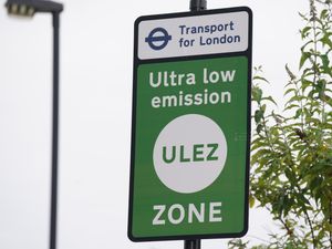 Supporting image for story: Ulez warning ahead of M25 closure