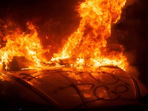 Supporting image for story: US marines deployed to LA have not yet responded to immigration protests