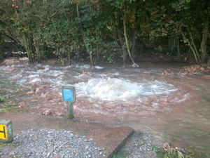 Supporting image for story: Birmingham mains burst leaves thousands of homes without water