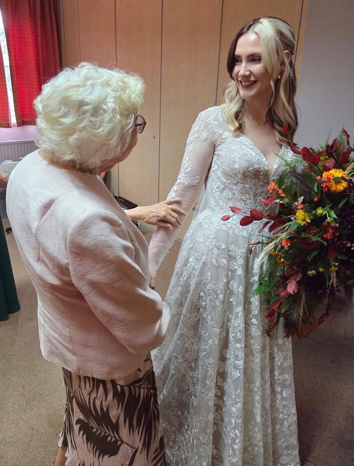 'It was a delight to see' - Sutton Coldfield care home help 93-year-old grandmother's wish come true as staff took her to granddaughter's wedding
