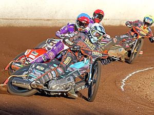 Supporting image for story: Wolves hit their straps for a big away-day win