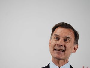 Supporting image for story: Chancellor Hunt faces ‘knife edge’ battle to return to Parliament