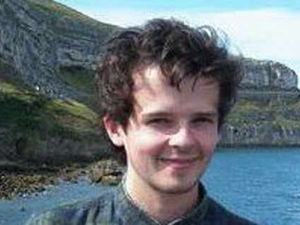 Supporting image for story: Jailed juror, 19, in plea for release