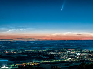 Supporting image for story: Wrekin provides stunning view of Comet Neowise over Shropshire sky