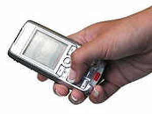 Supporting image for story: No reply on mobiles health fear