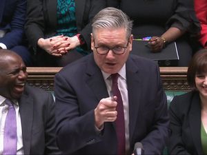 Supporting image for story: Sir Keir Starmer and Kemi Badenoch trade jibes over defections at PMQs