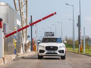 Supporting image for story: New tech could see drivers earn money on the go