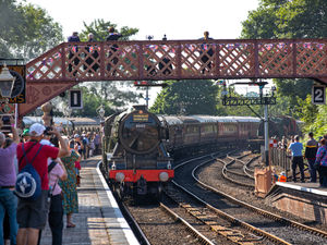 Supporting image for story: Day of celebration as Severn Valley Railway reopens Bridgnorth line with legendary locomotive Flying Scotsman