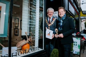 Supporting image for story