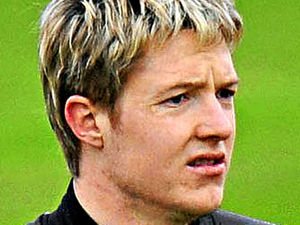 Supporting image for story: Palace swoop for Wolves shot-stopper Hennessey