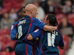 Supporting image for story: Walsall get first win at Brentford