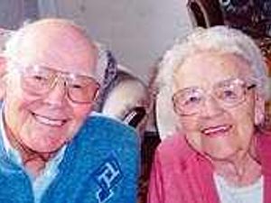 Supporting image for story: Wife dies of 'broken heart'