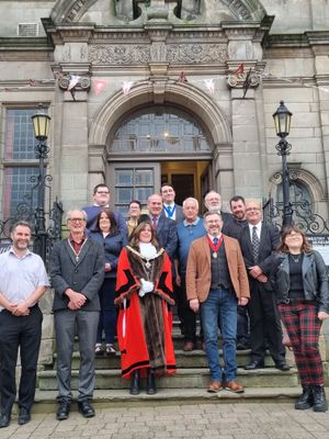New mayor Councillor Olly Rose with her fellow members of Oswestry Town Council.