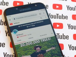 Supporting image for story: YouTube star MrBeast acknowledges past ‘inappropriate language’