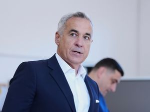 Supporting image for story: Populist frontrunner in Romania’s cancelled election to step back from politics