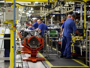 Supporting image for story: Five-day shutdown begins on Ford’s Jaguar engine line