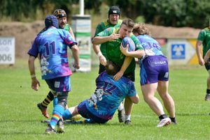 Bridgnorth (in green) versus the Flaming Unicorns