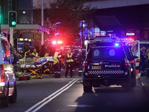 Supporting image for story: Australian PM praises ‘hero’ officer who killed Sydney knife attacker