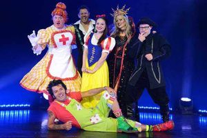 Supporting image for story: Full pantomime line-ups at Telford and Shrewsbury: It's that time of year – oh yes it is