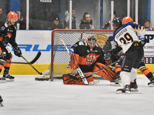 Supporting image for story: Tom Watkins thrilled as Telford Tigers increase their lead at top
