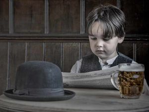 Supporting image for story: Amazing images caught by amateur photographers