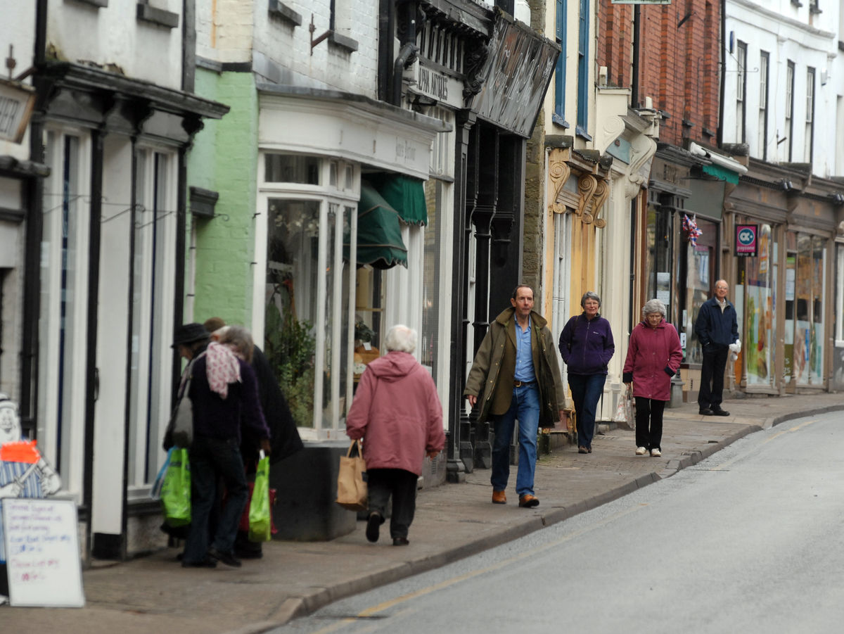 Appeal after high street assault in Shropsrhie border town