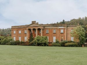 Supporting image for story: Antiques and Collectors Fair returns to Himley Hall this weekend