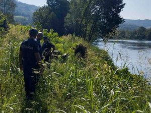 Supporting image for story: Baby among migrants who drowned crossing river from Serbia to Bosnia
