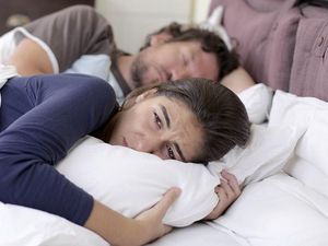 Supporting image for story: Sleep deprivation affects brain in similar way to alcohol, study finds