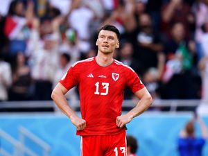 Supporting image for story: England won’t be drawn
into Wales’ war of words