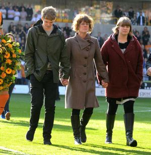 Mr Matthews' son Nathan, wife Sharon, and daughter Jade