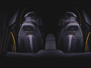 Supporting image for story: Bentley teases interior of two-seat Mulliner Bacalar