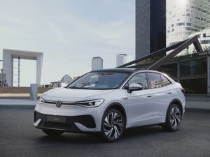 Supporting image for story: Volkswagen releases prices and specifications for new ID.5