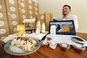 Supporting image for story: Stephen after a slice of the Great British Bake Off action