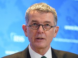 Supporting image for story: Outgoing MI6 chief Moore does not want to be US ambassador – report