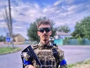 Supporting image for story: Parents of young British man killed in Ukraine say Foreign Office was unhelpful