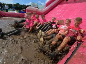 Supporting image for story: Almost 2,000 run Pretty Muddy at Sandwell Valley and raise £125,000 for Cancer Research UK