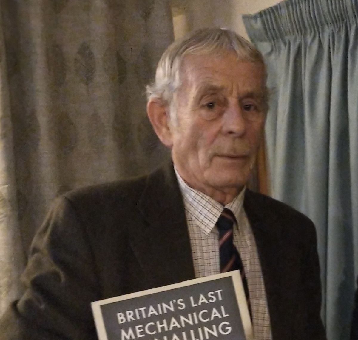 Tributes paid to former Bridgnorth Cliff Railway conductor of 20 years