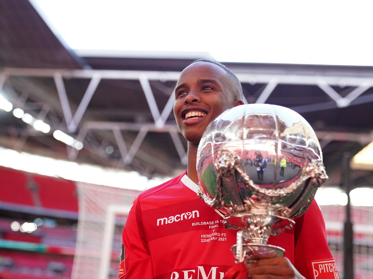 Wealdstone&rsquo;s Sak Hassan unlikely to play again this term over Baller League game