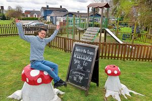 Sam Hart at The Highwayman